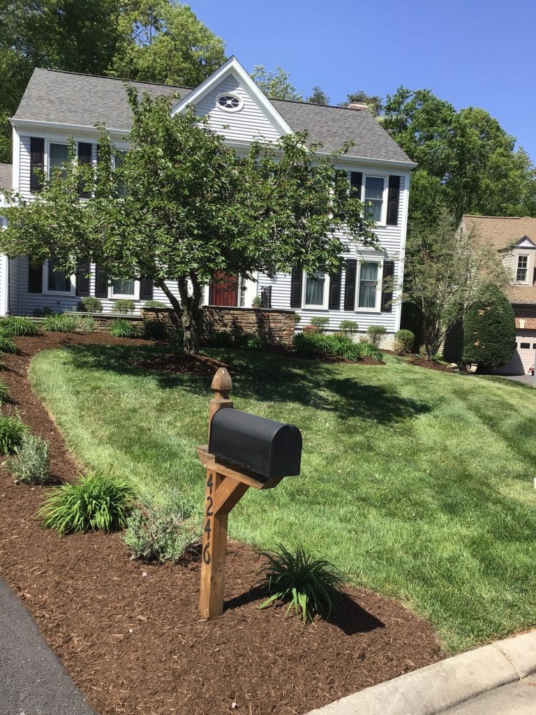 Completed landscaping service, the clean-up and mulch